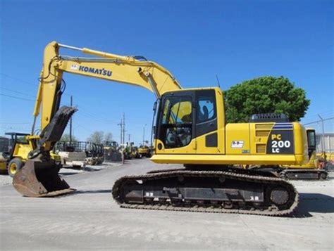 200 komatsu excavator specs|komatsu pc 200 specifications.